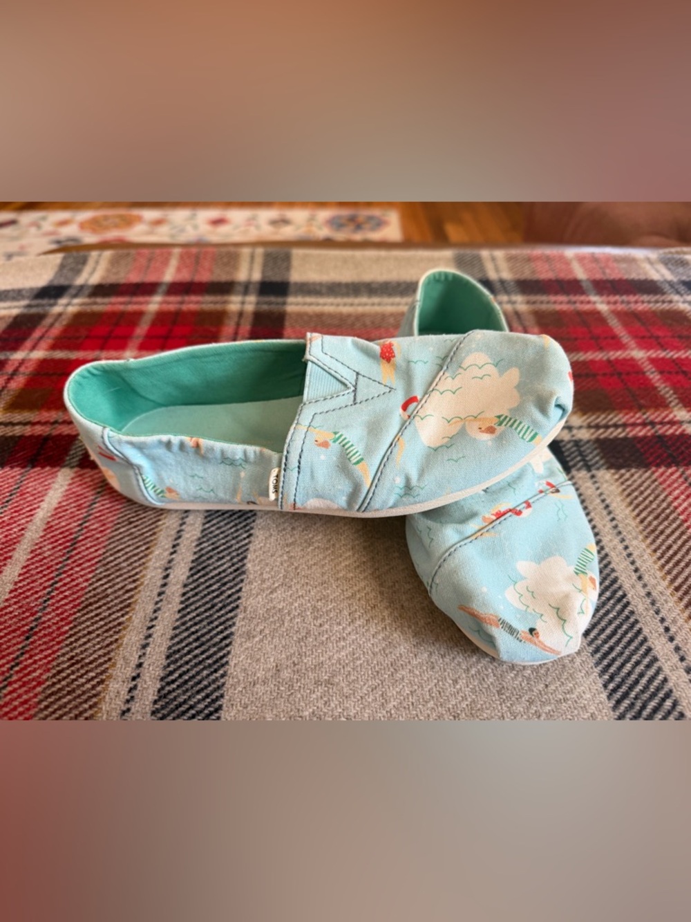 Vintage Toms Slip-On Shoes with Swimmer Print